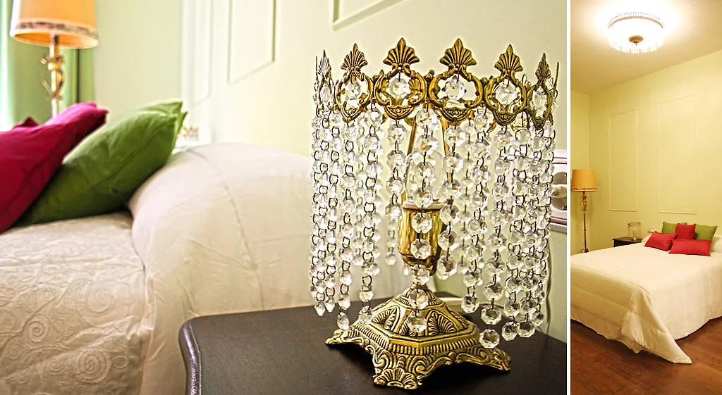 La Casa Azul B&B + Apartments Malaga Bed & Breakfast